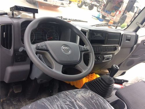 湖北專用汽車有限責(zé)任公司 汽車掛廂領(lǐng)域的專業(yè)力量